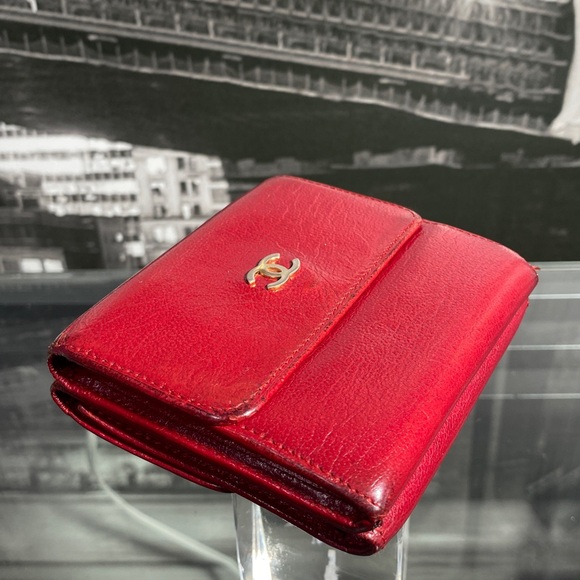 Authentic CHANEL CC Logo Red Wallet - Picture 16 of 16
